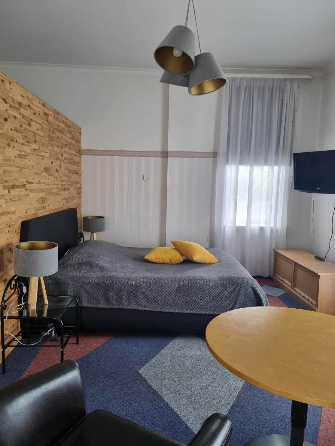 Hotell De Tolly Torva Экстерьер фото